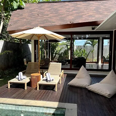 Beach Front Lux Villa